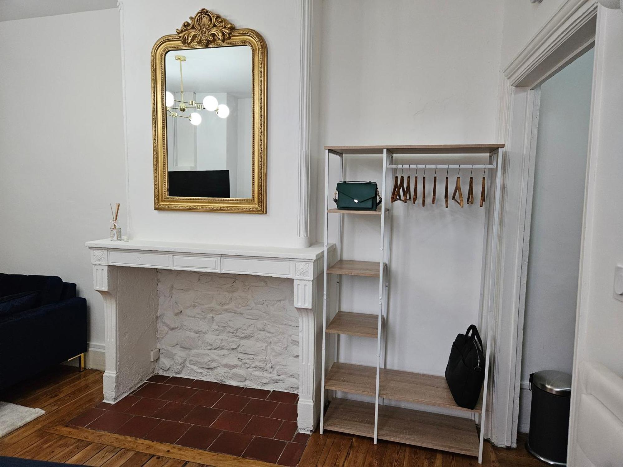 Suite Chic, Contemporaine Au Pied De La Cathedrale Vienne  Exterior photo